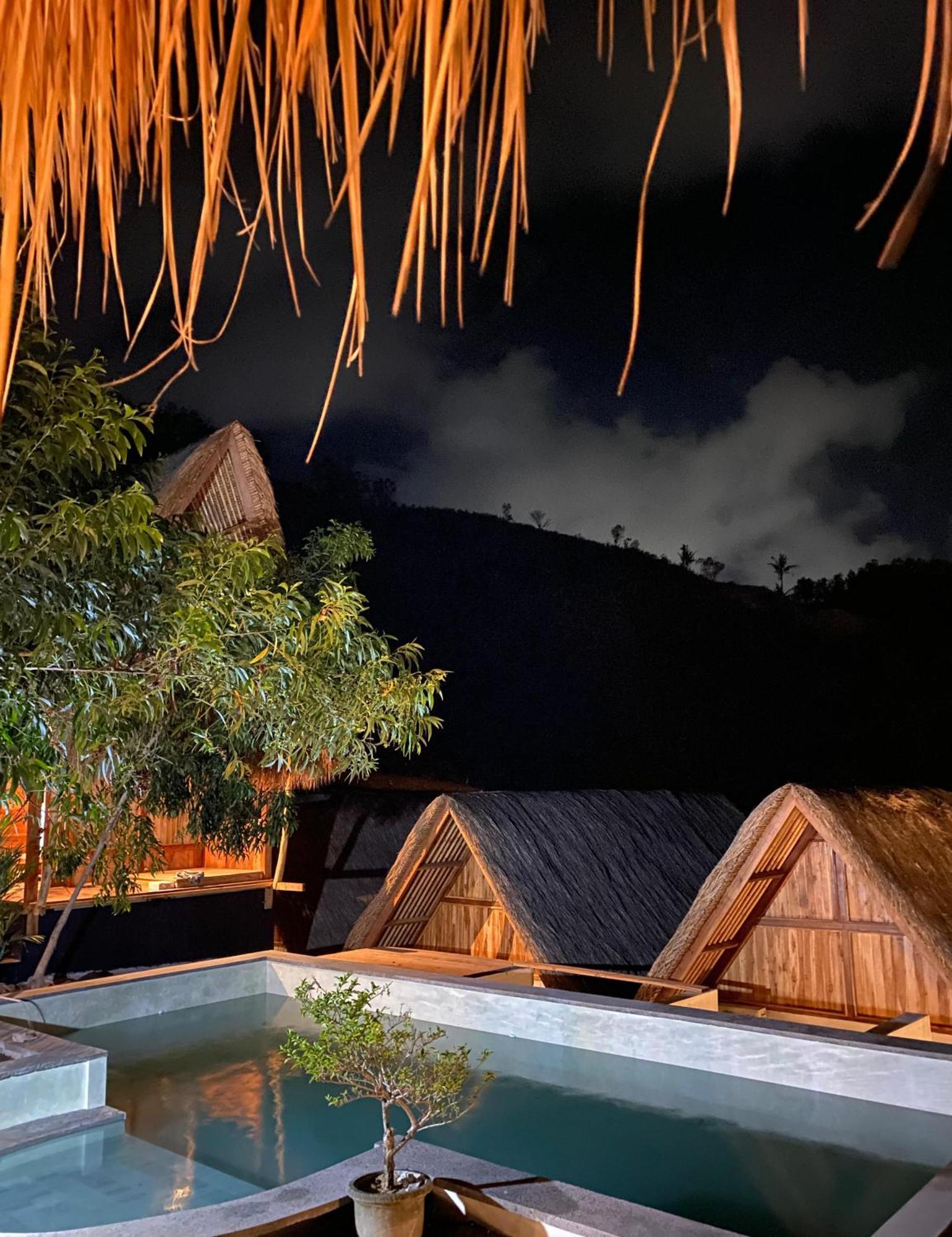 Sky Mountain Views Hotel Kuta  Exterior foto